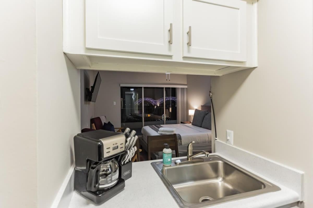 Cozy Memphis Apartment In Downtown High-Rise ภายนอก รูปภาพ