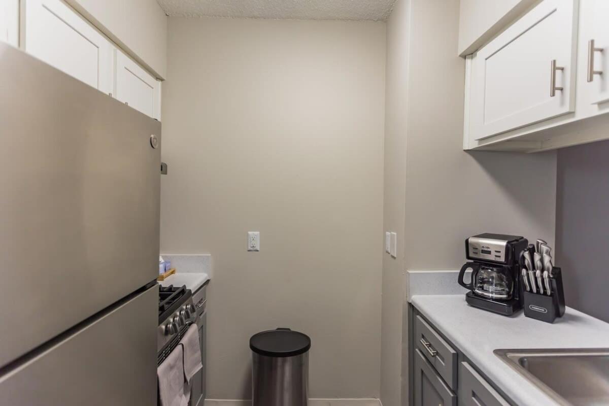 Cozy Memphis Apartment In Downtown High-Rise ภายนอก รูปภาพ
