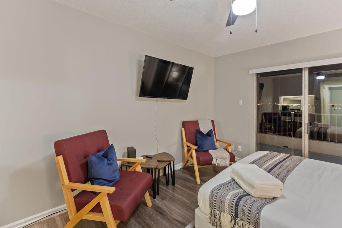 Cozy Memphis Apartment In Downtown High-Rise ภายนอก รูปภาพ