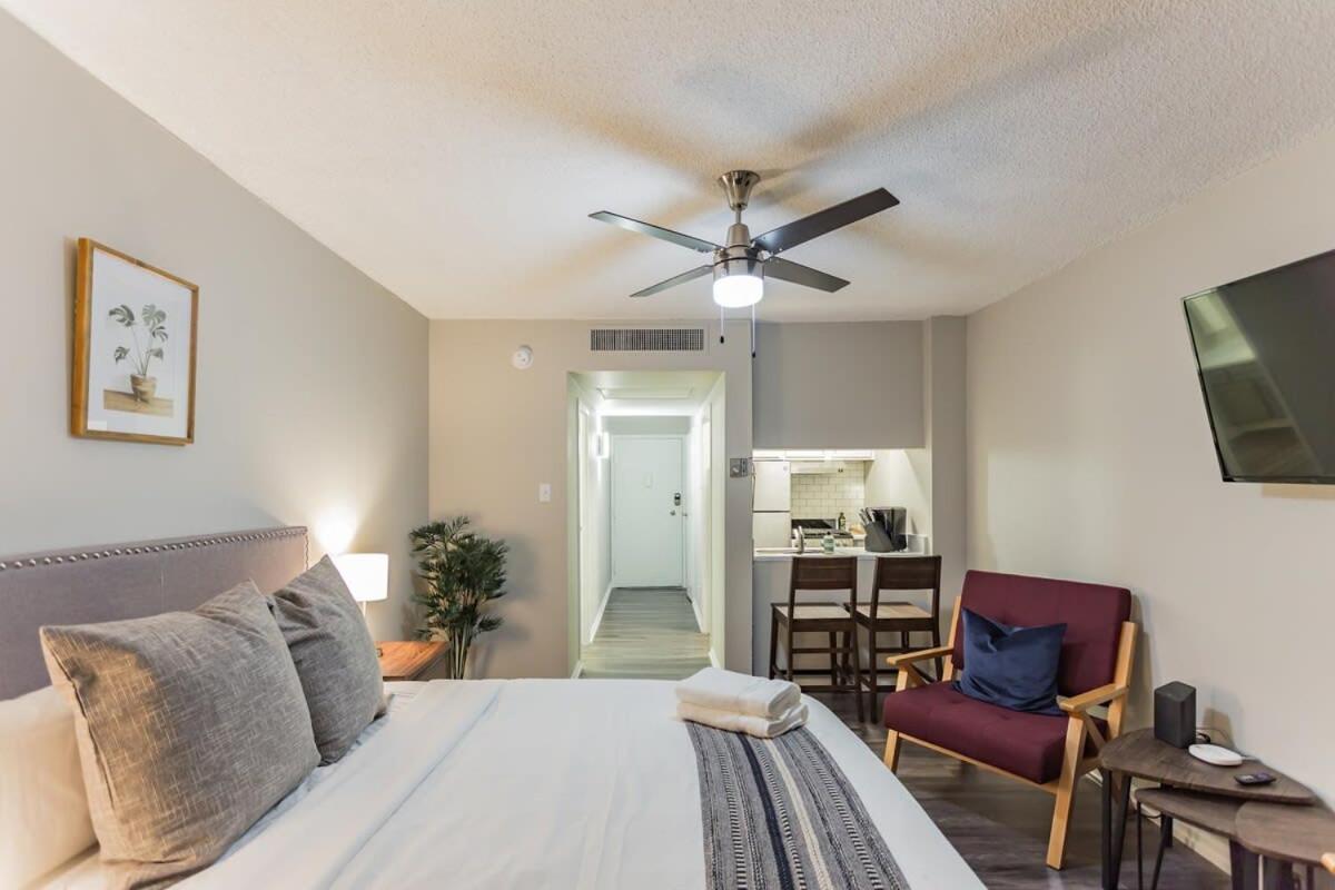 Cozy Memphis Apartment In Downtown High-Rise ภายนอก รูปภาพ